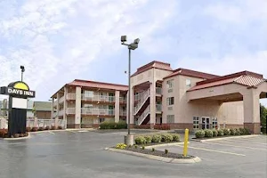 Days Inn by Wyndham Nashville Airport image