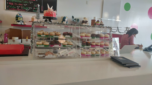 Cake Shop «Sugar Divas Cakery LLC», reviews and photos, 25 W Crystal Lake St #172, Orlando, FL 32806, USA