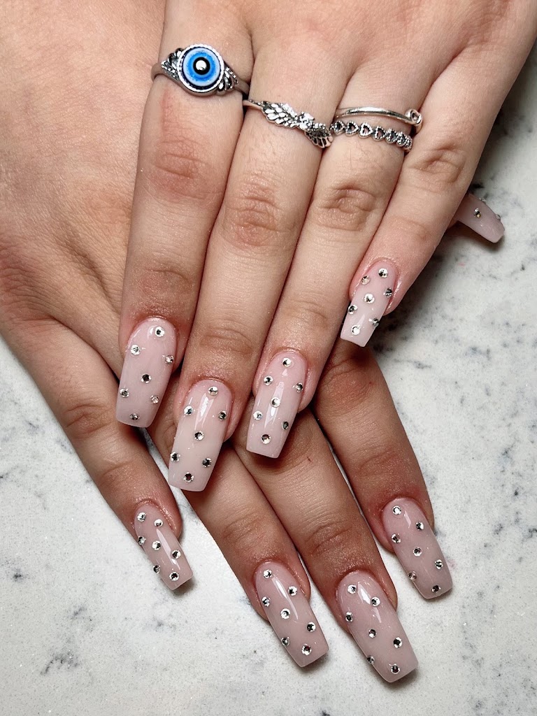 K Nails & Spa 77474