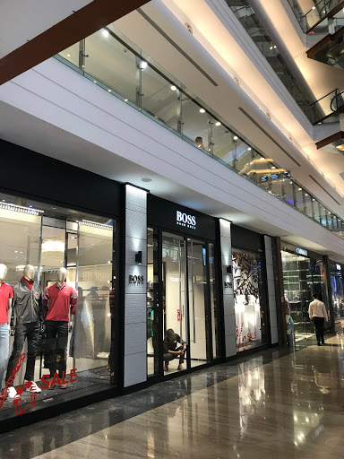 Stores to buy men's sportswear Mumbai
