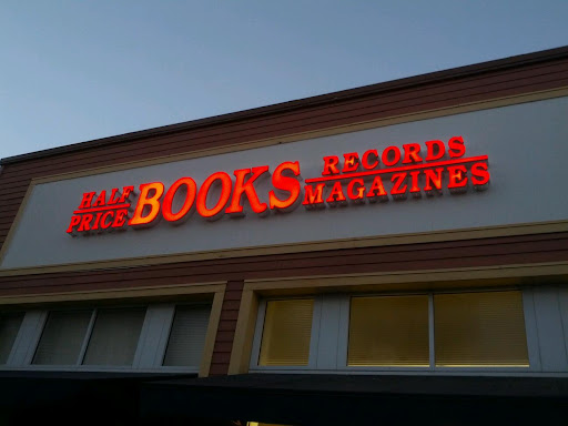 Book Store «Half Price Books», reviews and photos, 39152 Fremont Hub, Fremont, CA 94538, USA