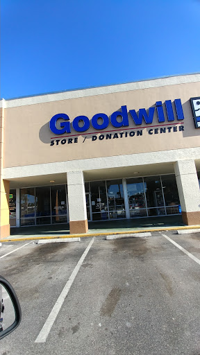 Thrift Store «Goodwill Ft. Pierce Store & Donation Center», reviews and photos