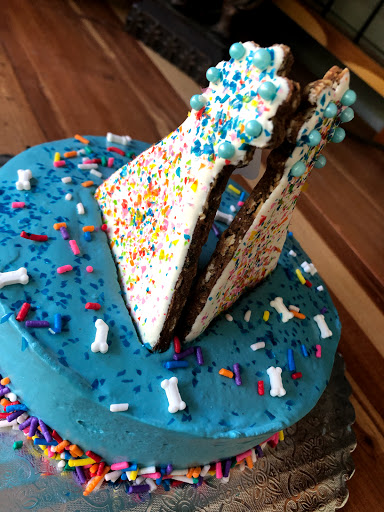 Pet Supply Store «Lazy Creek Discount Pet Food & Supplies», reviews and photos, 351 E Church St, Leesville, SC 29070, USA