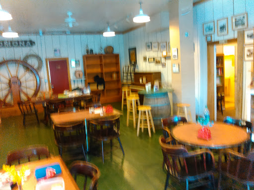 Grocery Store «Butteville General Store», reviews and photos, 10767 Butte St NE, Aurora, OR 97002, USA