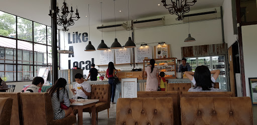 Cafe Like a Local