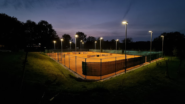 Comments and reviews of Bradfield Tennis Centre