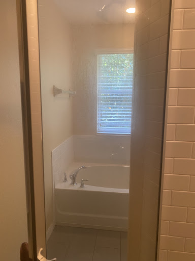 House Cleaning Service «MOLLY MAID of South Orlando and East Orange County», reviews and photos, 106 S Semoran Blvd, Orlando, FL 32807, USA