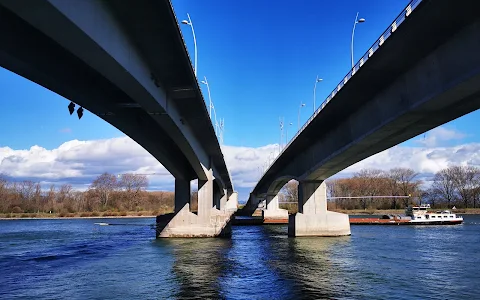Nibelungenbrücke image