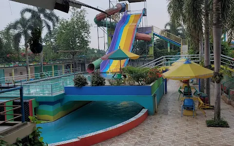 Sun Water Park Kahuripan image