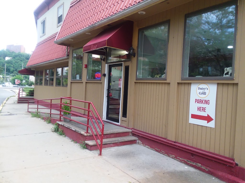 Daisy's Grill 07020