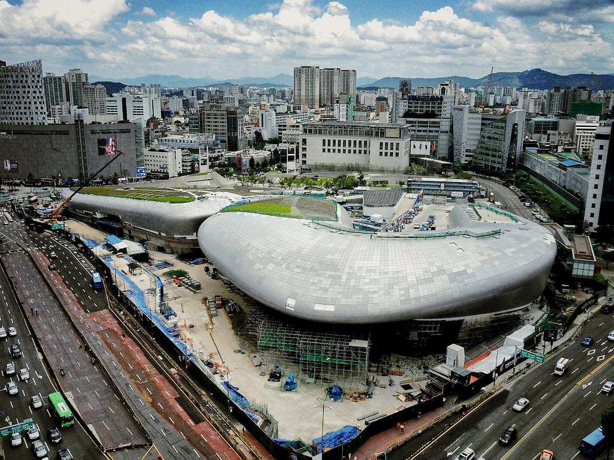 Picture of a place: DDP (Dongdaemun Design Plaza)
