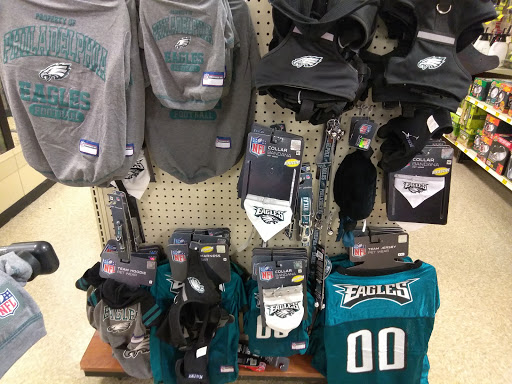 Pet Supply Store «PetSmart», reviews and photos, 5857 NJ-42, Turnersville, NJ 08012, USA