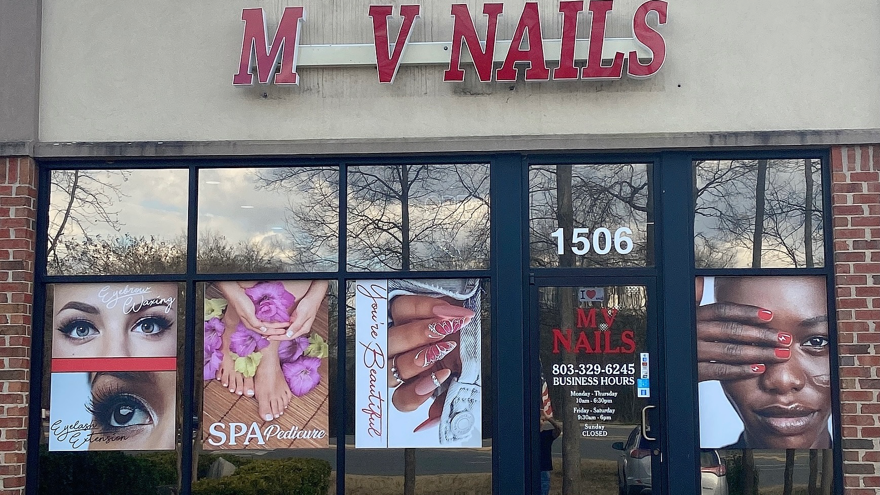 MV Nails