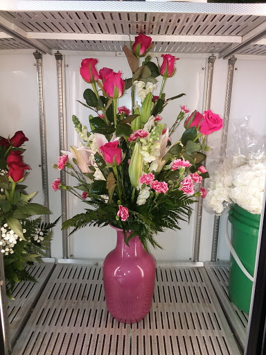 Florist «Send Your Love Flowers & Balloons», reviews and photos, 1417 SW Military Dr, San Antonio, TX 78221, USA