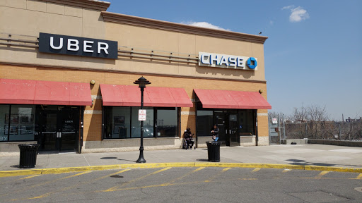 Shopping Mall «New Horizons Shopping Mall», reviews and photos, 961 E 174th St, Bronx, NY 10460, USA