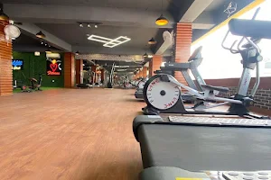 CURLFIT HEALTH CLUB image