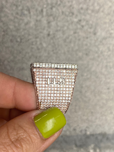 Jeweler «Grillz & Jewelry by DeLux Designs Jewelers», reviews and photos, 930 N Federal Hwy, Hollywood, FL 33020, USA