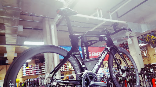 Bicycle Store «Playtri Cycling», reviews and photos, 6800 Windhaven Pkwy #137, The Colony, TX 75056, USA