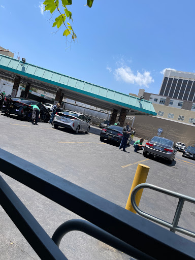 Car Wash «Sherman Oaks Car Wash», reviews and photos, 15150 Ventura Blvd, Sherman Oaks, CA 91403, USA