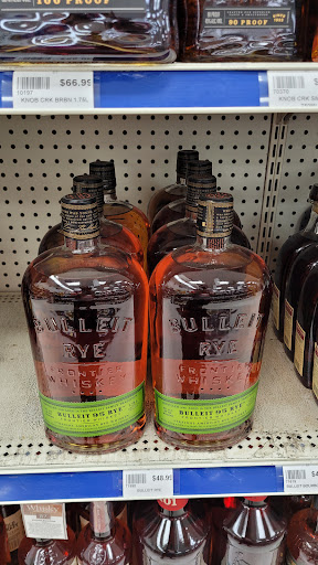 Liquor Store «Montgomery County Liquor & Wine - Muddy Branch», reviews and photos, 866 Muddy Branch Rd, Gaithersburg, MD 20878, USA