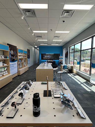 Cell Phone Store «AT&T», reviews and photos, 110 Albany Turnpike #409, Canton, CT 06019, USA