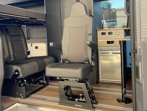 Mercedes Benz Dealer «Mercedes-Benz of Salem», reviews and photos, 2405 Commercial St SE, Salem, OR 97302, USA