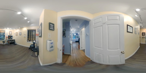 Tattoo Shop «Loose Screw Tattoo», reviews and photos, 3313 W Cary St, Richmond, VA 23221, USA