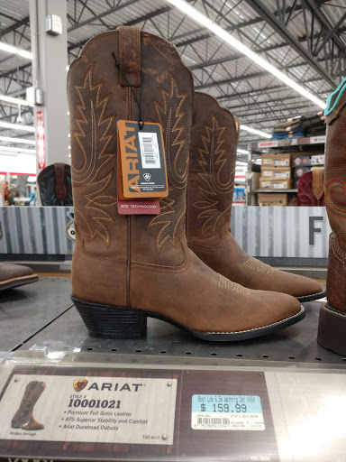 Home Improvement Store «Tractor Supply Co.», reviews and photos, 2101 Bay St STE A, Taunton, MA 02780, USA