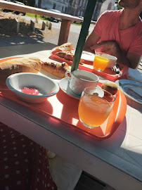Plats et boissons du Restaurant servant le petit-déjeuner Auberge Le Gros Tilleul à Argoules - n°17