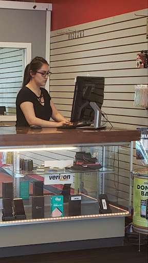 Cell Phone Store «Phone Shop», reviews and photos, 1209 E Washington Ave, Yakima, WA 98903, USA