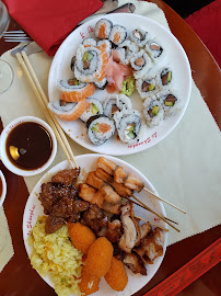 Sushi du Restaurant chinois Le Shanghai Nimes - n°1