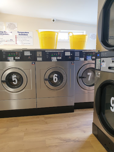 Comments and reviews of Baddesley Launderette