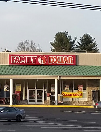 Dollar Store «FAMILY DOLLAR», reviews and photos, 130 N Reading Rd, Ephrata, PA 17522, USA