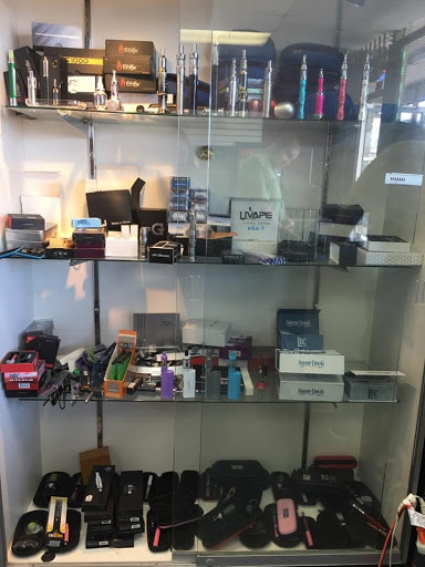 Tobacco Shop «3M Smoke Shop», reviews and photos, 644 W Chapman Ave, Placentia, CA 92870, USA