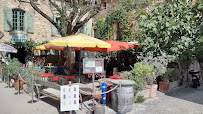 Atmosphère du Restaurant méditerranéen Le petit café à Oppède - n°1
