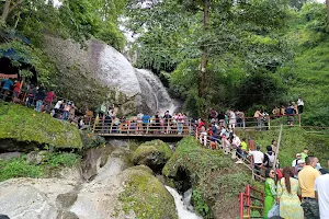 Jhor Waterfall. image