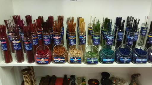 Tobacco Shop «One Love Tobacco & Gifts», reviews and photos, 7116 Gulf Blvd, St Pete Beach, FL 33706, USA