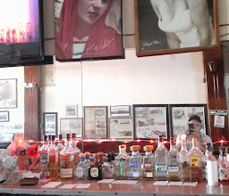 El Trocadero Bar photo