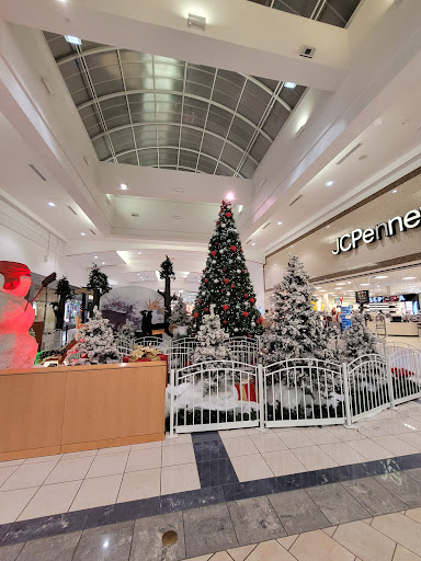 Shopping Mall «Dartmouth Mall», reviews and photos, 200 N Dartmouth Mall, Dartmouth, MA 02747, USA