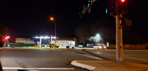 Convenience Store «Quik Stop», reviews and photos, 2704 N Bascom Ave, San Jose, CA 95124, USA