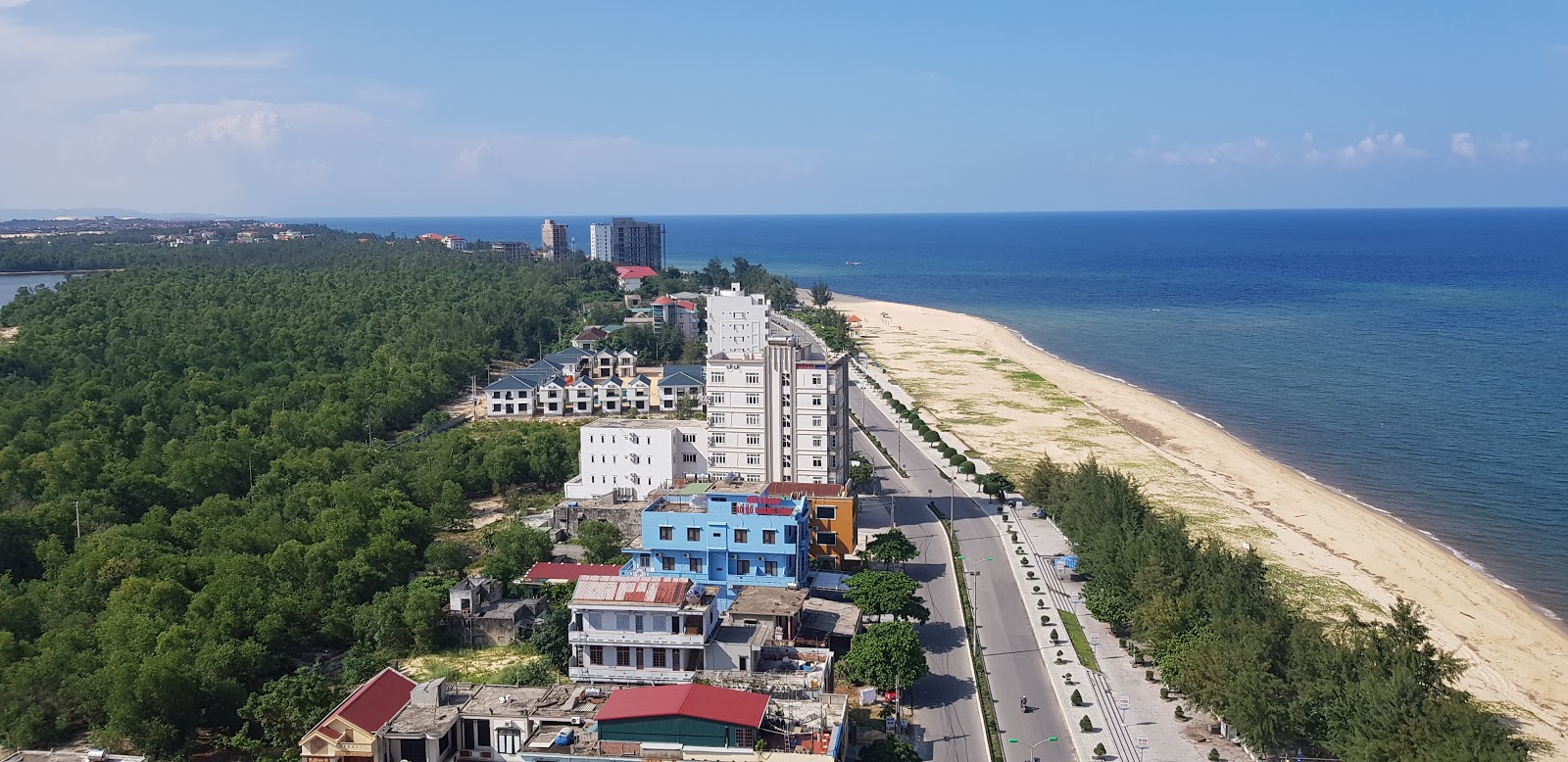 Photo of Nhat Le Beach with long straight shore