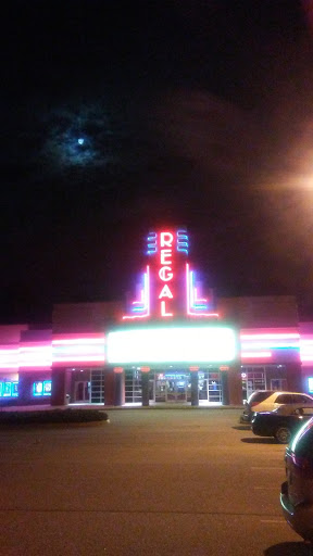 Movie Theater «Regal Cinemas Kiln Creek 20», reviews and photos, 100 Regal Way, Newport News, VA 23602, USA