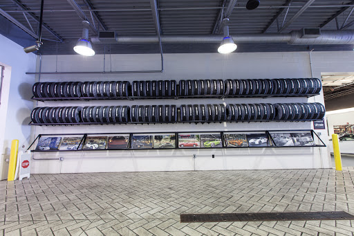 Porsche Dealer «Porsche of the Village», reviews and photos, 4113 Plainville Rd, Cincinnati, OH 45227, USA