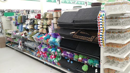 Dollar Store «Dollar Tree», reviews and photos, 1 Padanaram Rd, Danbury, CT 06811, USA