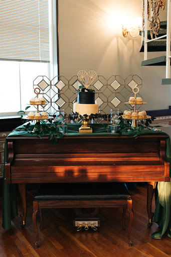 Wedding Bakery «Piece of Cake», reviews and photos, 210 Main St, Evansville, IN 47708, USA