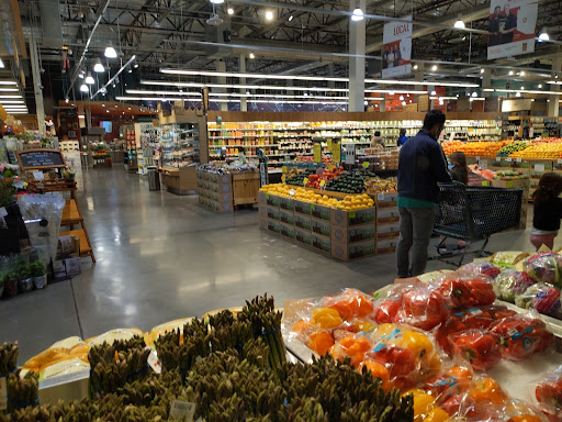 Grocery Store «Whole Foods Market», reviews and photos, 7133 N Oracle Rd, Tucson, AZ 85704, USA