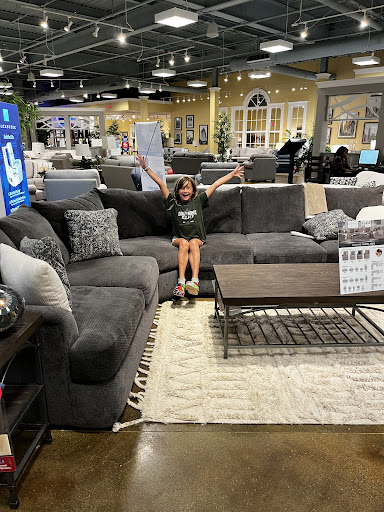 Furniture Store «Pilgrim Furniture & Mattress City Milford», reviews and photos, 1755 Boston Post Rd, Milford, CT 06460, USA