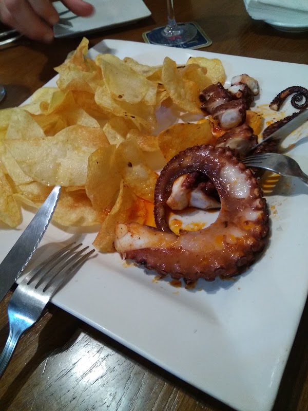 El Meson Jamoneria Abacerias