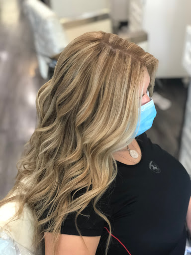 Beauty Salon «Forever Young Beauty Salon», reviews and photos, 6235 Foothill Blvd, Tujunga, CA 91042, USA