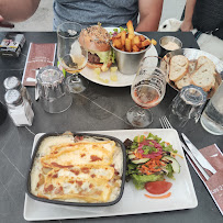 Plats et boissons du Restaurant brasserie - cave à vins - les 2 bouchons à Saint-Jean-de-Sixt - n°17